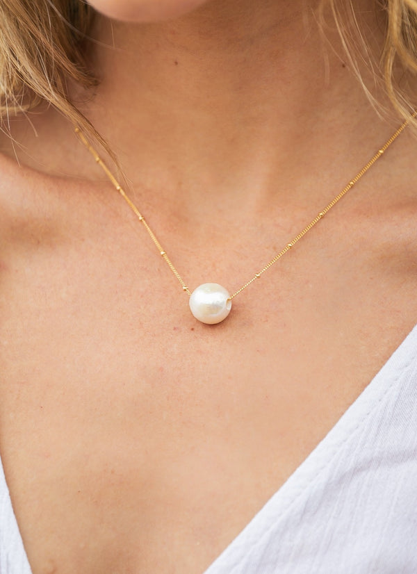 Floating Edison Pearl Necklace